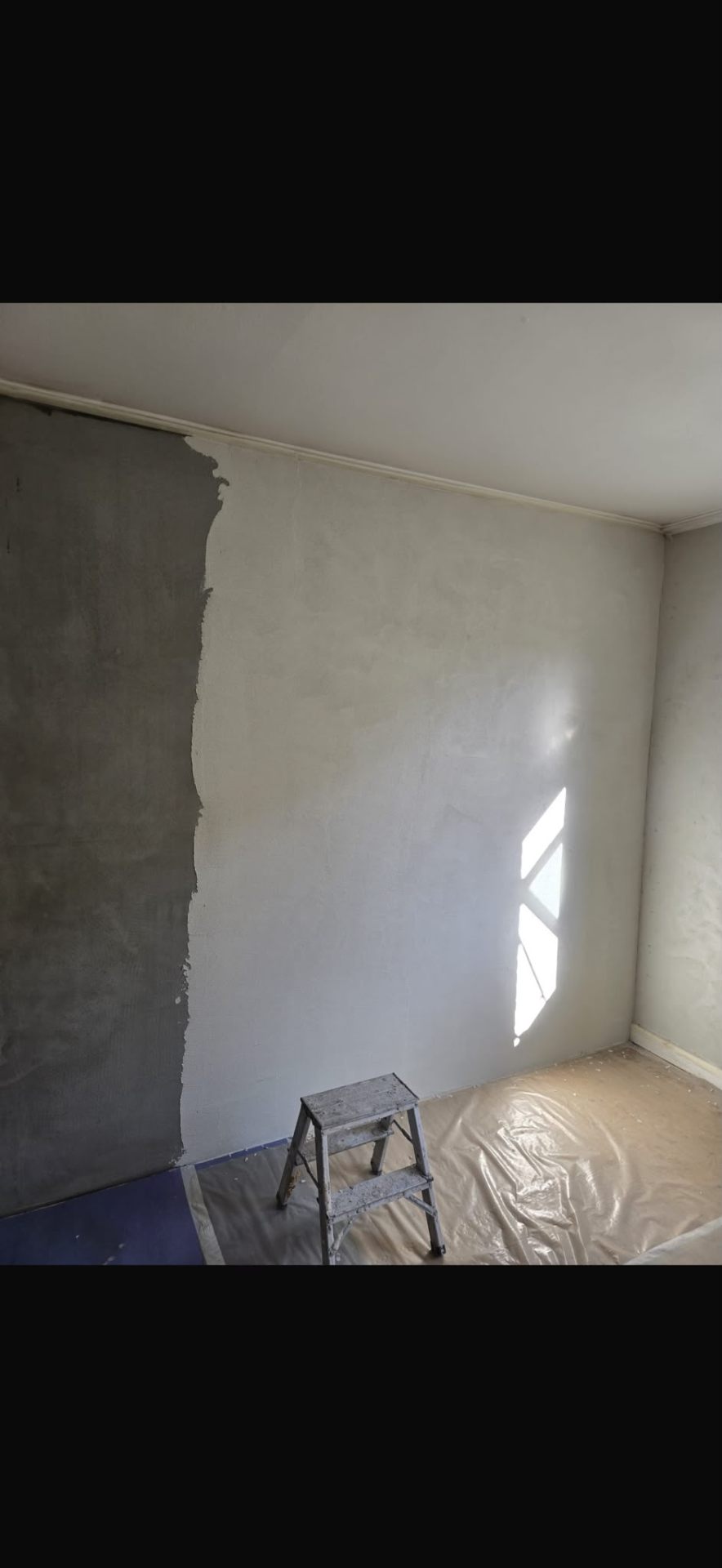 Finputs på halva väggen
